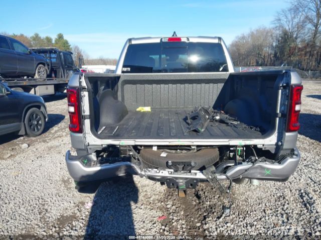 2025 RAM 1500 1C6RRFGG2SN675364 Photo 5