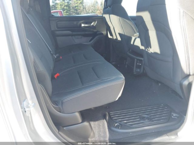 2025 RAM 1500 1C6RRFGG2SN675364 Photo 7