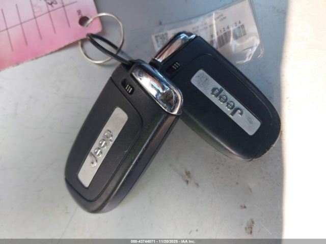 2024 JEEP COMPASS 3C4NJDBN8RT124424 Photo 10