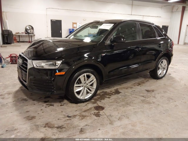 2018 AUDI Q3 WA1ECCFS9JR005437 Photo 1