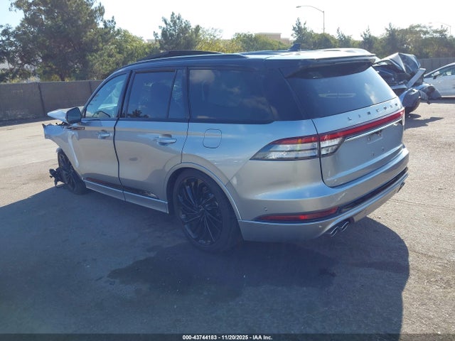 5LM5J9XC1PGL33177 Lincoln Aviator Black Label