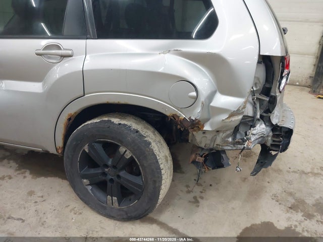 2010 MITSUBISHI ENDEAVOR 4A4JN3AS1AE018611 Photo 5