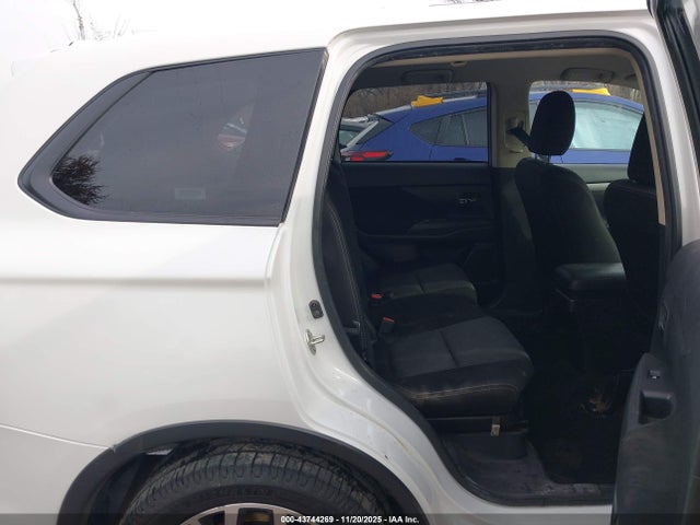 2017 MITSUBISHI OUTLANDER JA4AZ3A30HZ045316 Photo 7