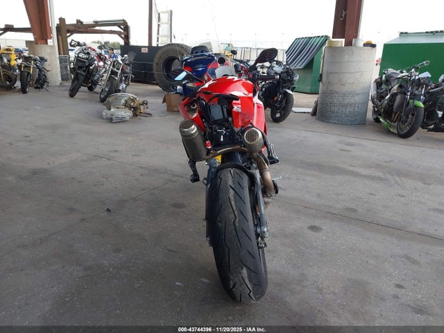 ZDMHAU8T3TB003428 Ducati Panigale V2/v2 S