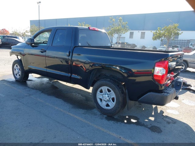 5TFUM5F17KX084072 Toyota Tundra Sr 4.6l V8