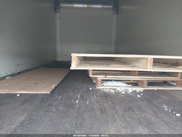 2019 MITSUBISHI FECZTS 4UZBYH115KGKR9739 Photo 6