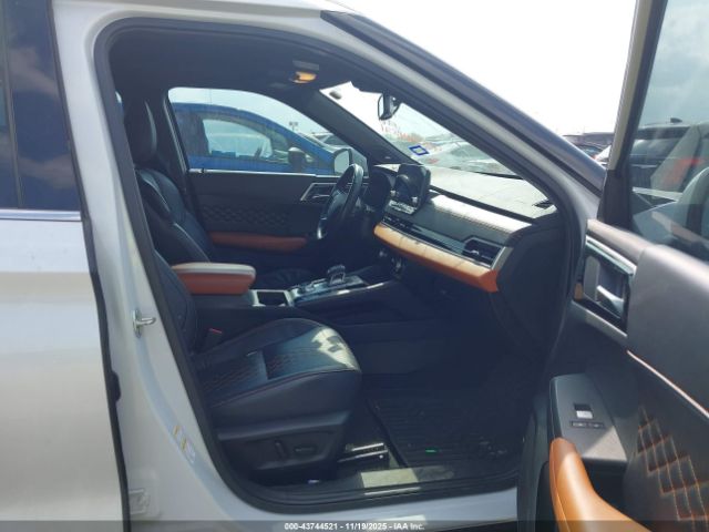 2022 MITSUBISHI OUTLANDER JA4J3VA86NZ074596 Photo 4