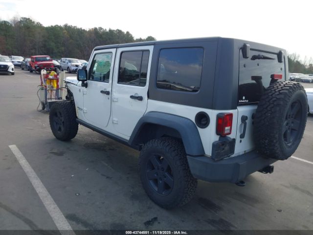 2010 JEEP WRANGLER UNLIMITED 1J4HA6H18AL220447 Photo 2