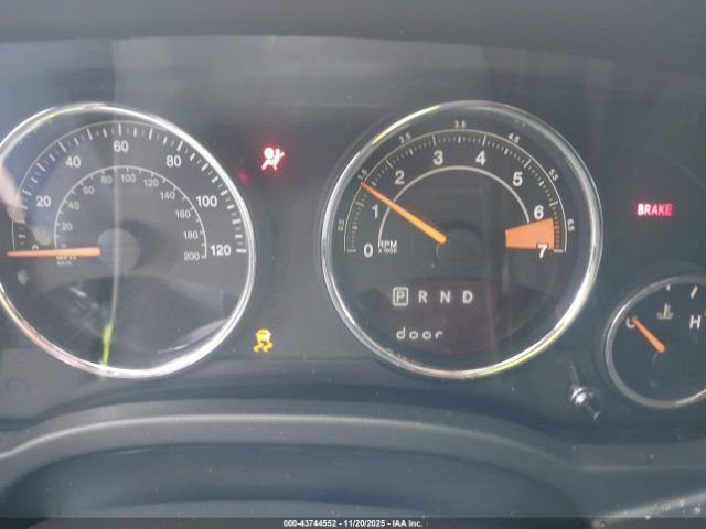 2015 JEEP COMPASS 1C4NJCEB3FD139202 Photo 6