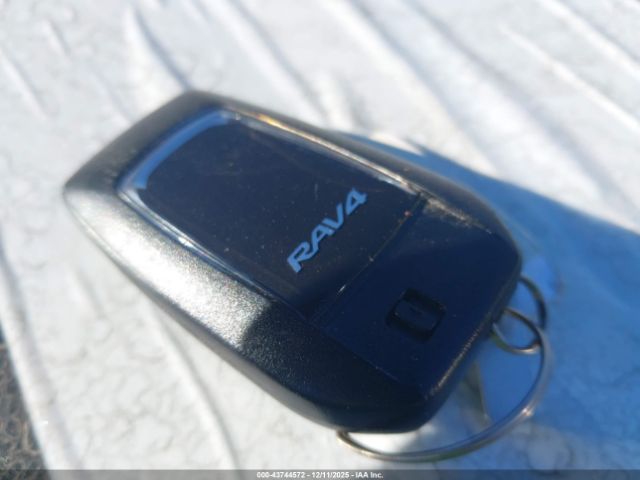 2024 TOYOTA RAV4 PRIME JTMFB3FVXRD167657 Photo 10