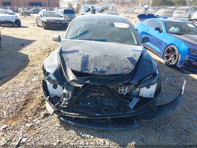 5YJ3E1EA3SF988711 Tesla Model 3 Long Range Rear-wheel Drive/standard