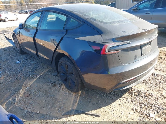 2025 TESLA MODEL 3 5YJ3E1EA3SF988711 Photo 2