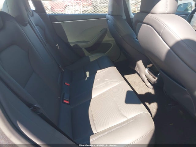 2025 TESLA MODEL 3 5YJ3E1EA3SF988711 Photo 7