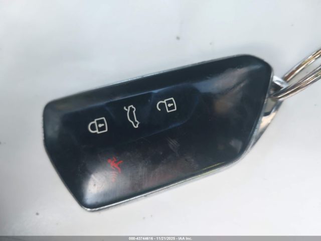 2021 VOLKSWAGEN ID.4 WVGTMPE20MP052726 Photo 10