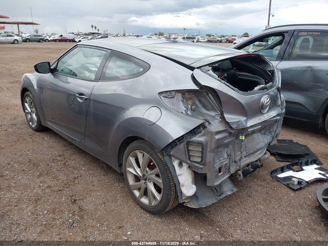 2016 Hyundai Veloster მანქანა იყიდება აუქციონზე, vin: KMHTC6AD2GU270399, აუქციონის ნომერი: 43744659