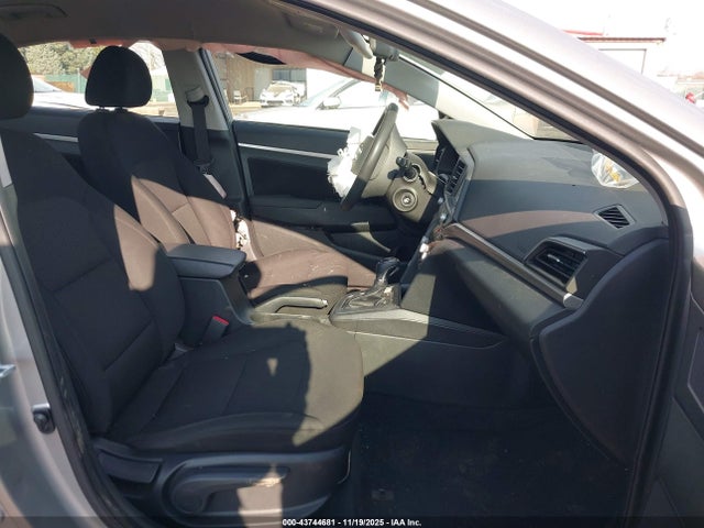 Продаж на аукціоні авто 2020 Hyundai Elantra Sel, vin: 5NPD84LF4LH583410, номер лоту: 43744681