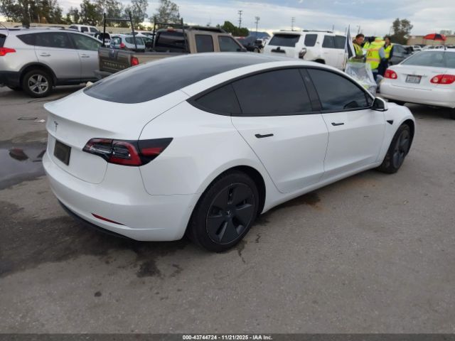 2022 TESLA MODEL 3 5YJ3E1EA9NF339807 Photo 3
