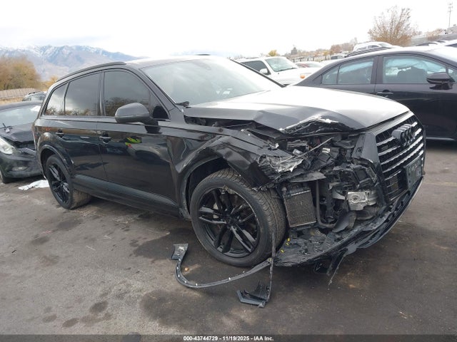 2017 AUDI Q7 WA1VAAF76HD023343 Photo 0