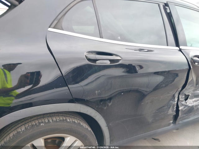 Aukcja sprzedaży 2015 Mercedes-benz Gla 250 4matic, vin: WDCTG4GB4FJ100770, numer aukcji: 43744746