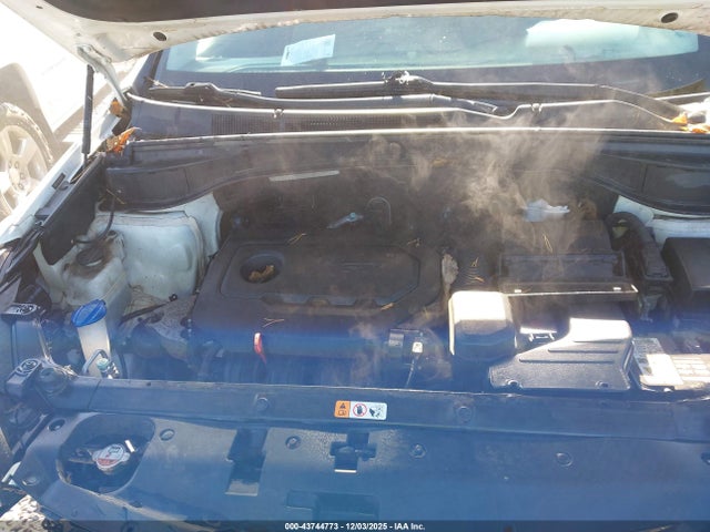5NMZT3LB2JH079122 Hyundai Santa Fe Sport 2.4l
