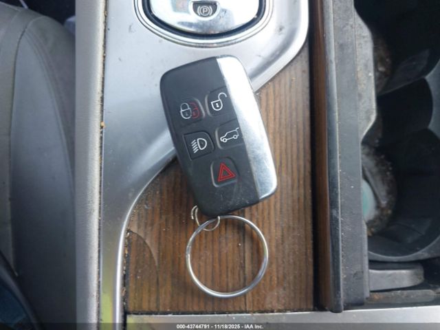 2013 JAGUAR XF SAJWA0ES8DPS99771 Photo 10