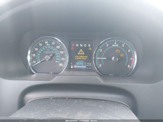 2013 JAGUAR XF SAJWA0ES8DPS99771 Photo 6