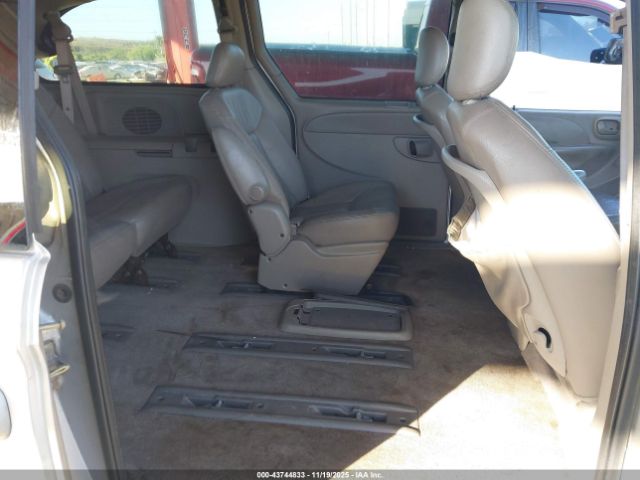 2003 CHRYSLER TOWN & COUNTRY 2C4GP54L33R234526 Photo 7