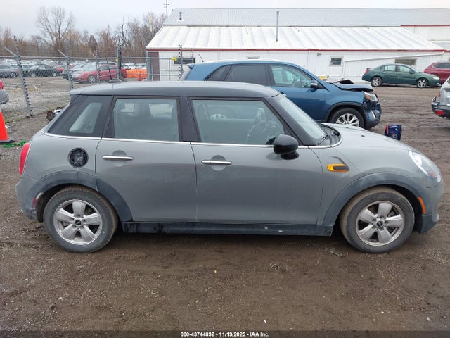 WMWXS5C51FT831802 Mini Hardtop Cooper