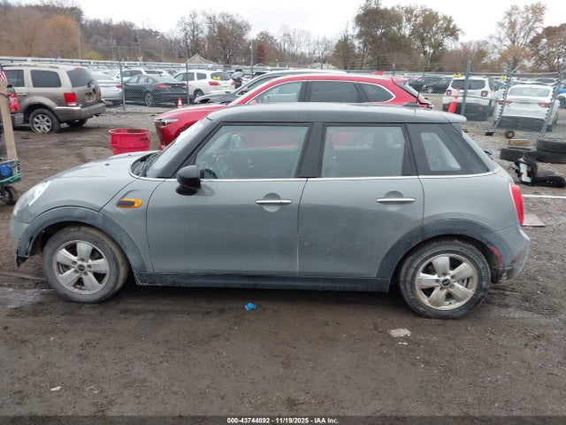 WMWXS5C51FT831802 Mini Hardtop Cooper