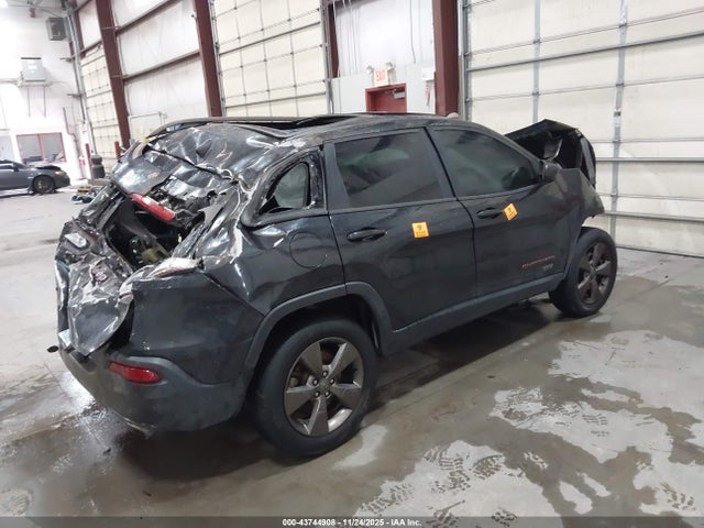 1C4PJMCS7GW285299 Jeep Cherokee 75th Anniversary