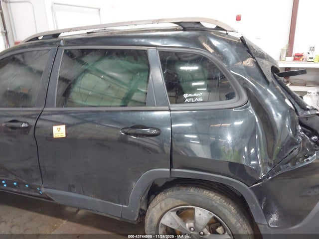 1C4PJMCS7GW285299 Jeep Cherokee 75th Anniversary
