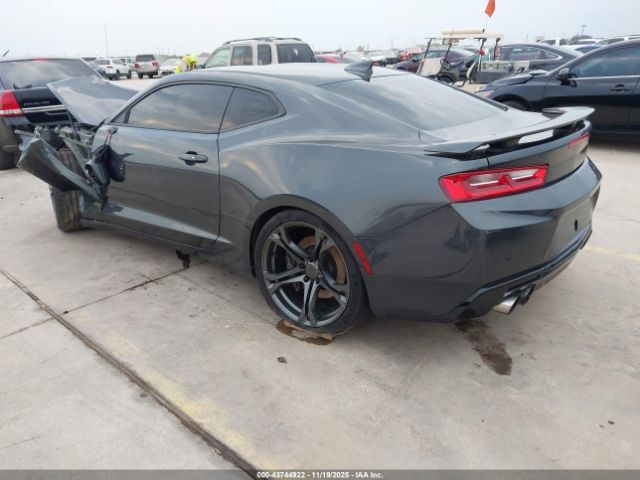2016 CHEVROLET CAMARO 1G1FH1R7XG0181717 Photo 2
