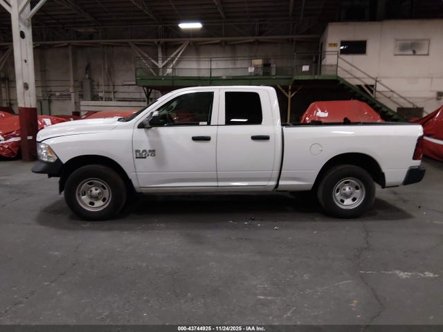 43744925 :رقم المزاد ، 1C6RR7FG8NS223724 vin ، 2022 Ram 1500 Classic Tradesman  4x4 6'4 Box مزاد بيع