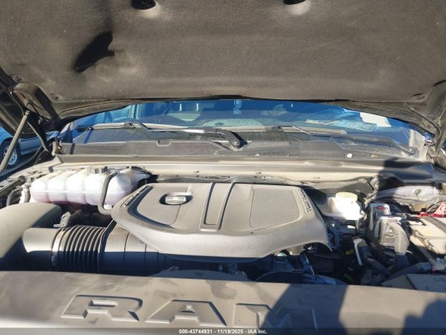 2025 RAM 1500 1C6SRFJP5SN567489 Photo 9
