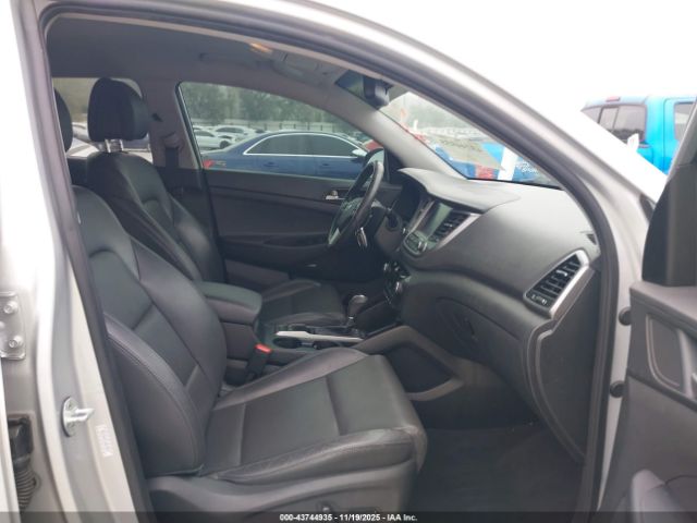 2018 HYUNDAI TUCSON KM8J3CA4XJU817075 Photo 4