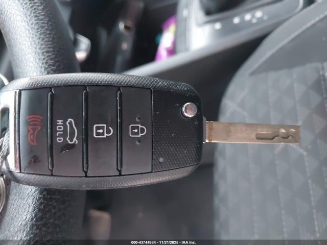 2023 KIA RIO 5-DOOR 3KPA25AD5PE596348 Photo 10