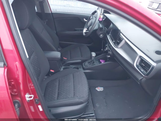 2023 KIA RIO 5-DOOR 3KPA25AD5PE596348 Photo 4