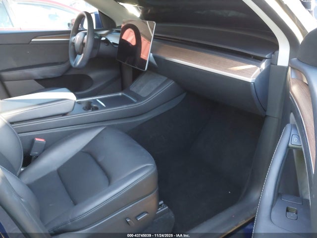 2023 TESLA MODEL Y 7SAYGDEE5PF890004 Photo 4