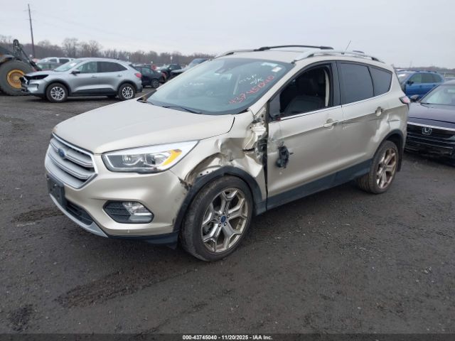 2018 FORD ESCAPE 1FMCU9J97JUD48645 Photo 1