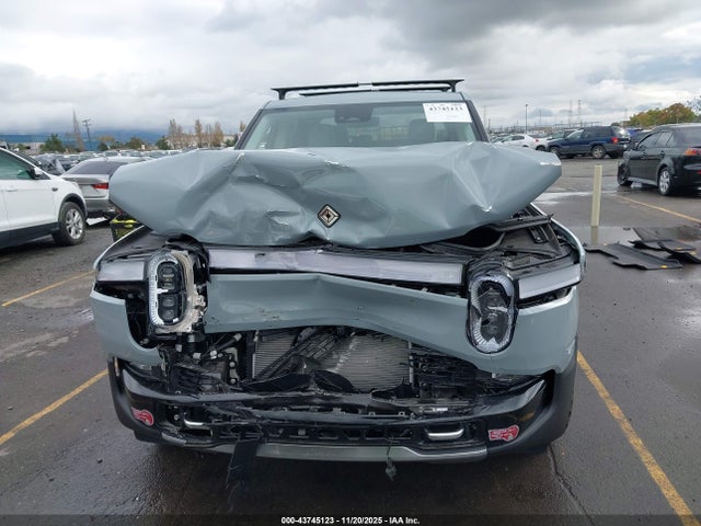 Rivian R1t Advent 2023 7FCTGAAA0PN022500 Image 24