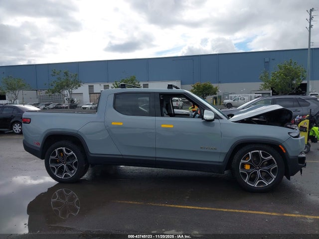 Rivian R1t Advent 2023 7FCTGAAA0PN022500 Image 25