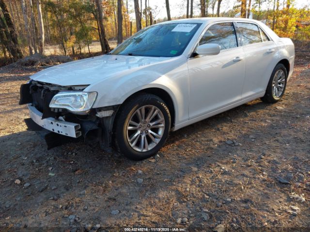 2018 CHRYSLER 300 2C3CCAAG7JH275968 Photo 1