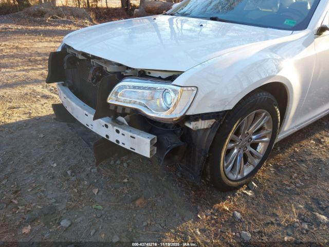 2018 CHRYSLER 300 2C3CCAAG7JH275968 Photo 5