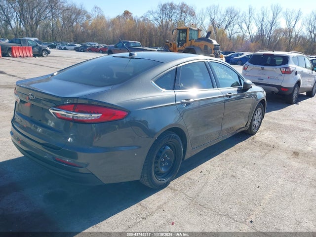 Ford FUSION S 2019 3FA6P0G74KR114195 Image 22