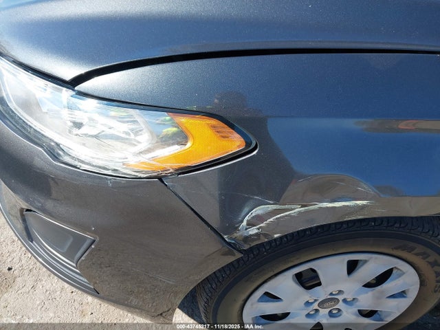 Ford FUSION S 2019 3FA6P0G74KR114195 Image 24