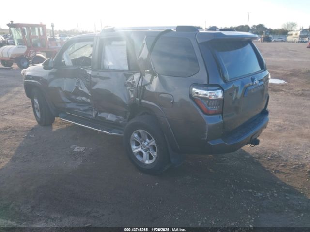 2019 TOYOTA 4RUNNER JTEZU5JR7K5196896 Photo 2