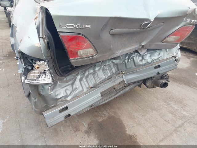 2004 Lexus Es 330 მანქანა იყიდება აუქციონზე, vin: JTHBA30G745020094, აუქციონის ნომერი: 43745435