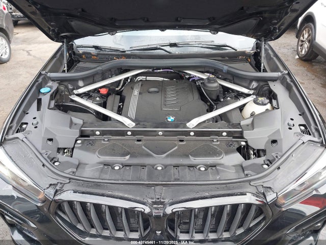 2022 BMW X6 5UXCY6C00N9K57617 Photo 9