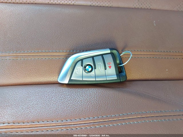 2022 BMW X6 5UXCY6C00N9K57617 Photo 10