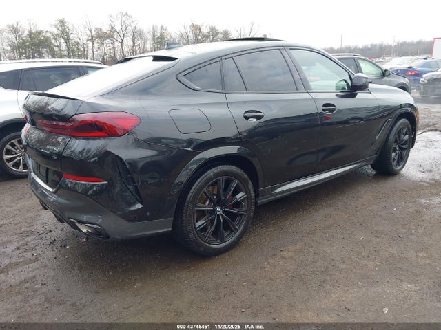 2022 BMW X6 5UXCY6C00N9K57617 Photo 3
